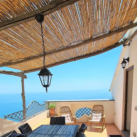 公寓 Belvedere Amodeo - Terrace, Seaview, Wifi 康加德马里尼