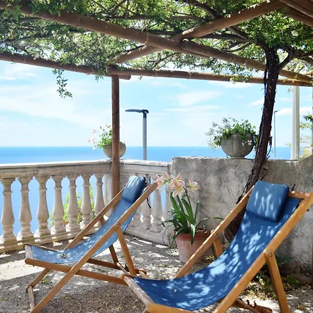 Belvedere Amodeo - Terrace, Seaview, Wifi 康加德马里尼