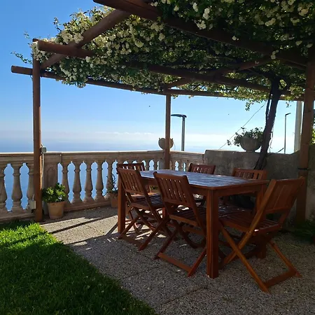 Belvedere Amodeo - Terrace, Seaview, Wifi Апартаменты