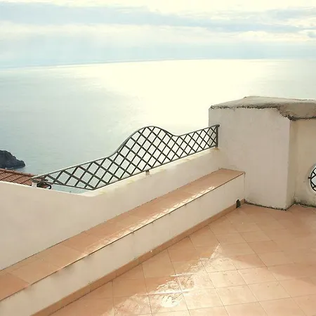 Belvedere Amodeo - Terrace, Seaview, Wifi 康加德马里尼