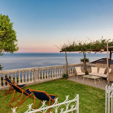 Appartamento Belvedere Amodeo - Terrace, Seaview, Wifi Conca dei Marini